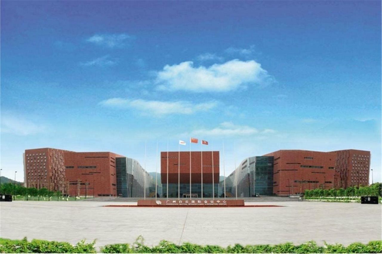 Готель Guangzhou Baiyun International Convention Center Екстер'єр фото